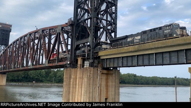 NS 911 Heading north over C&D Canal